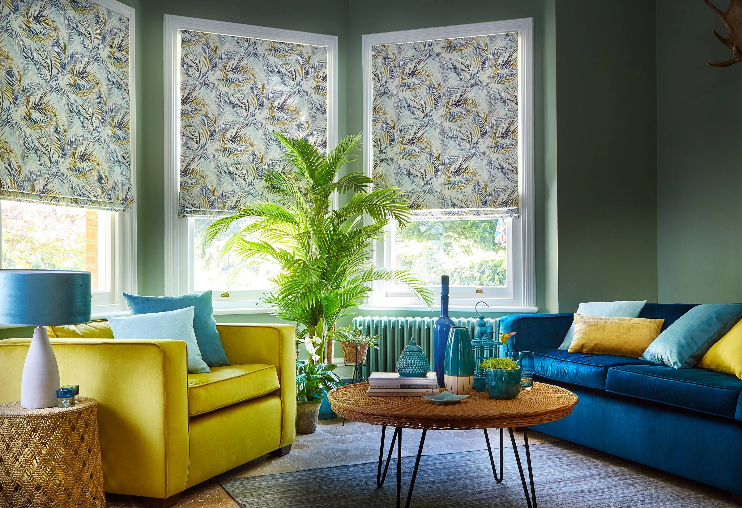 Newcastle Bay Window Blinds